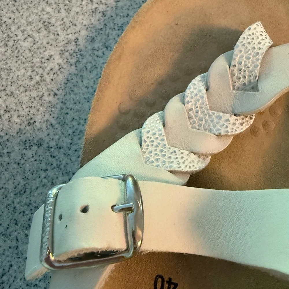 MEPHISTO HELEONORE women’s toe post white leather sandal size 40 NWOT - Picture 9 of 11